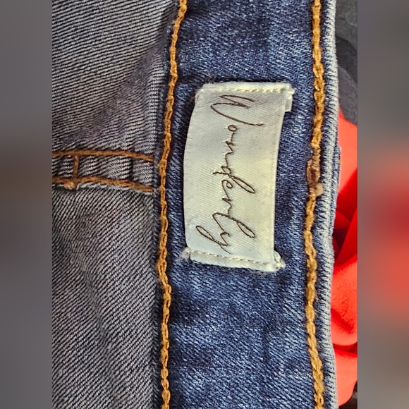 BELK WONDERFUL JEANS - Picture 6 of 6